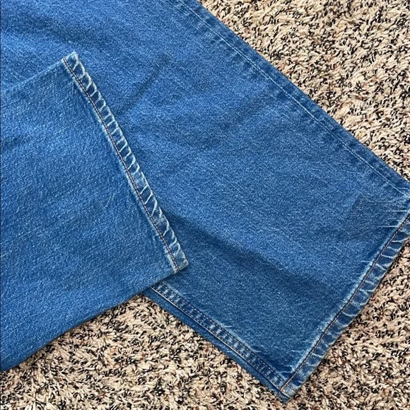 Universal Thread Highest Rise Straight Leg Classic Blue Denim Jeans Size 14 NWT - Picture 3 of 8